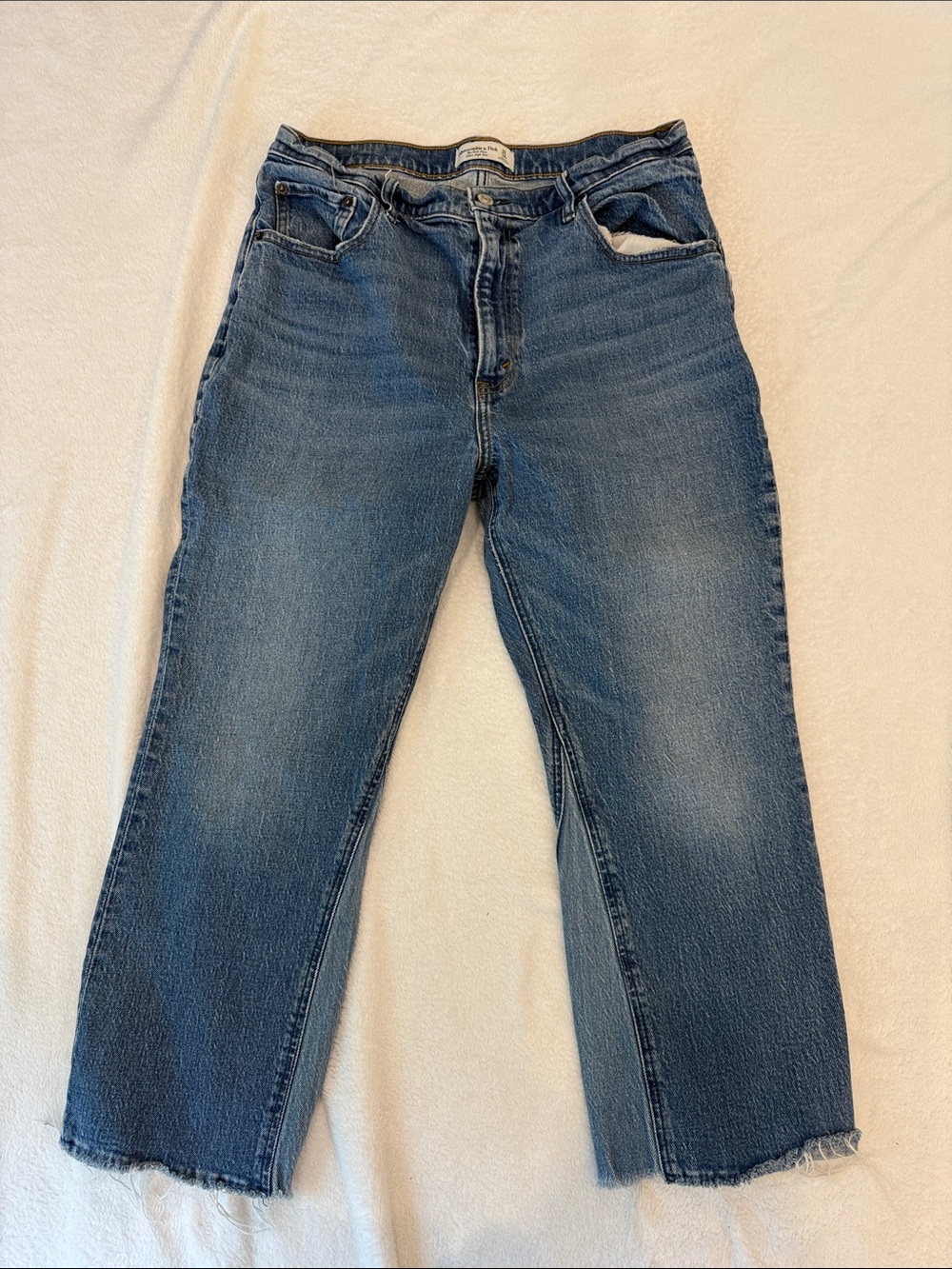 Abercrombie the kick flare ultra high rise.  32S